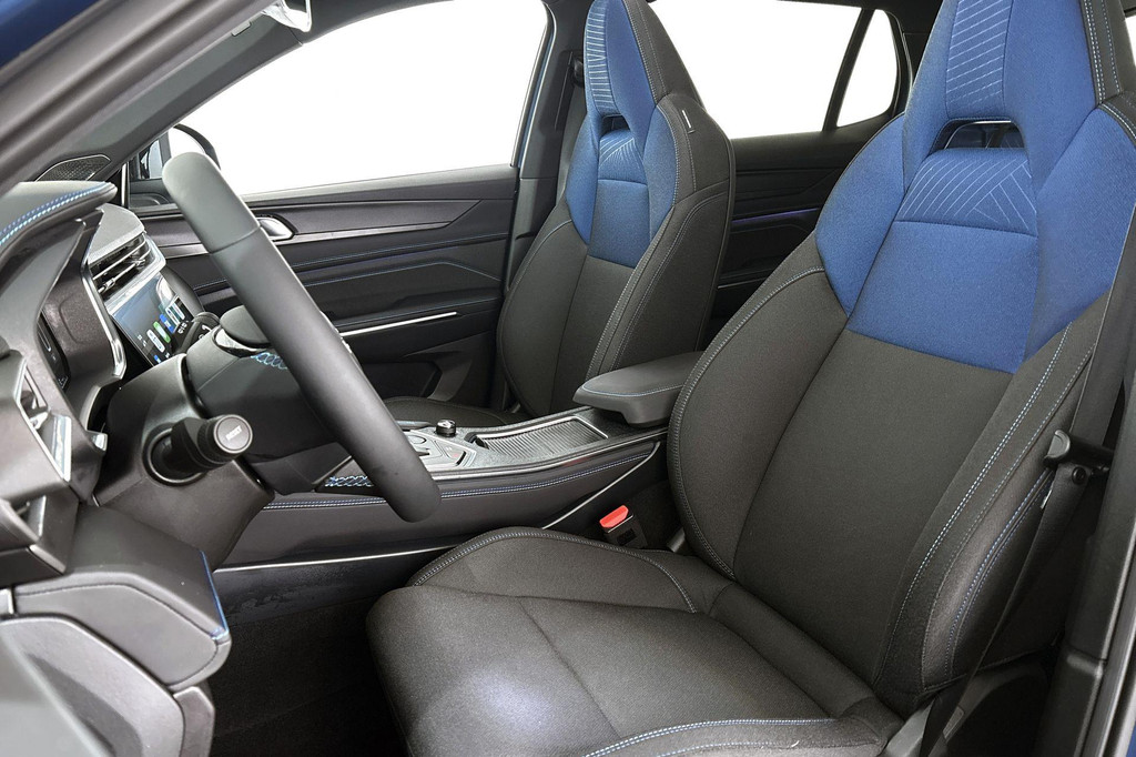 Lynk & Co 01 (X080TZ) met abonnement