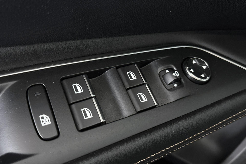 Peugeot 3008 (JVS90F) met abonnement