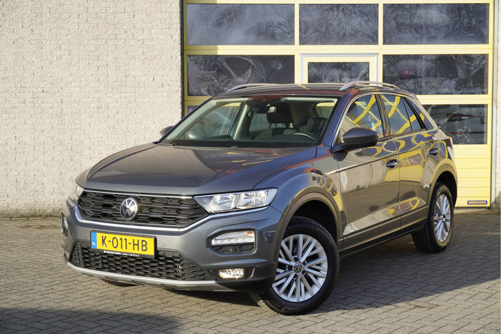 Volkswagen T-Roc (K011HB) met abonnement