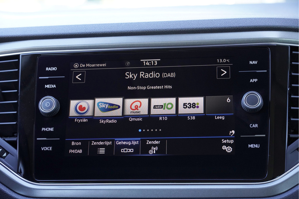 Volkswagen T-Roc (K011HB) met abonnement