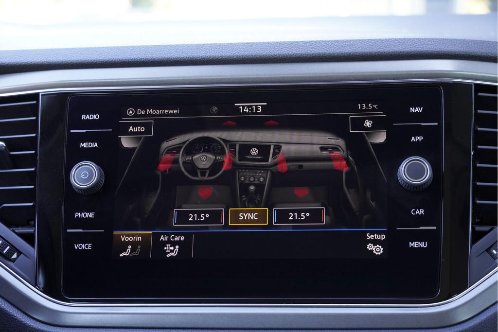 Volkswagen T-Roc (K011HB) met abonnement