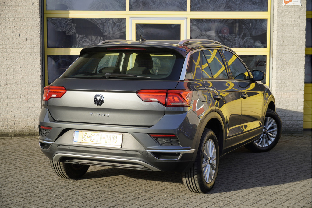 Volkswagen T-Roc (K011HB) met abonnement
