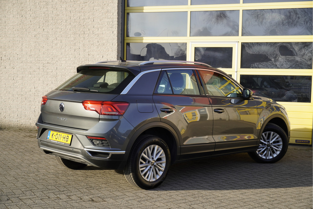 Volkswagen T-Roc (K011HB) met abonnement