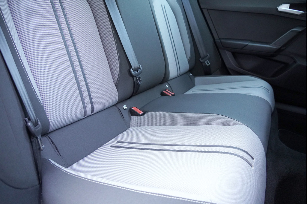 Seat Leon (K871JJ) met abonnement