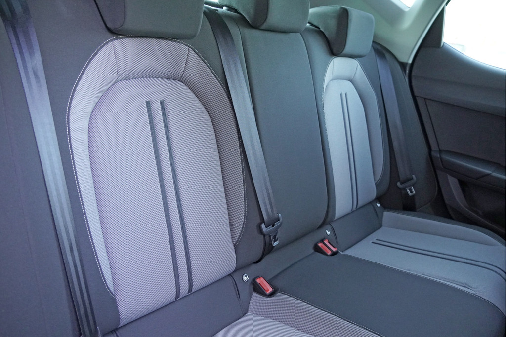 Seat Leon (K871JJ) met abonnement