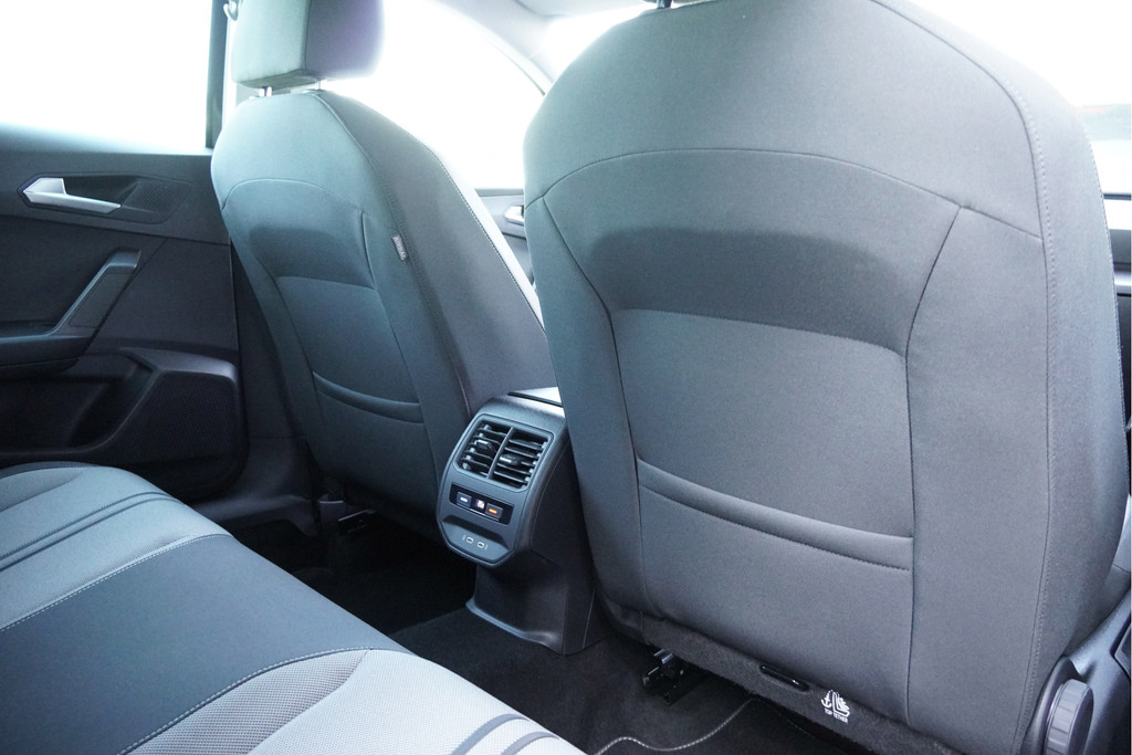 Seat Leon (K871JJ) met abonnement