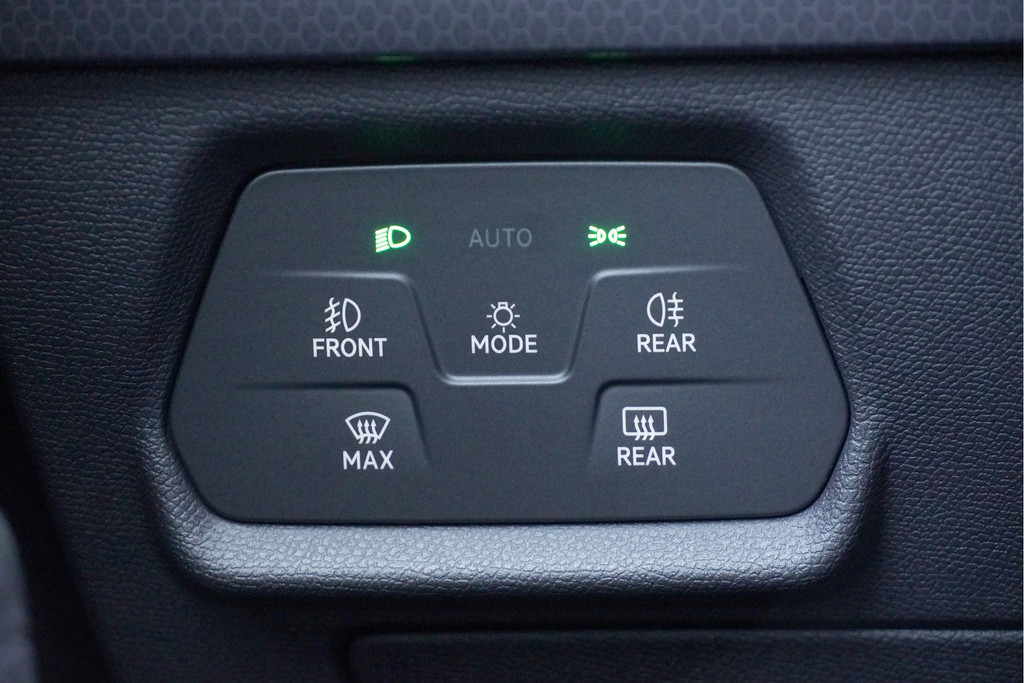 Seat Leon (K871JJ) met abonnement