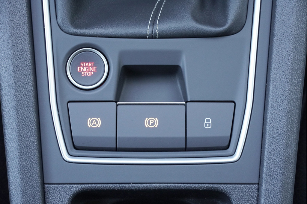 Seat Leon (K871JJ) met abonnement