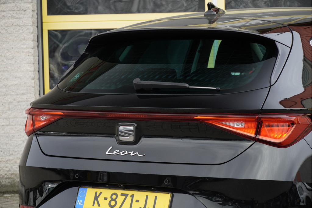 Seat Leon (K871JJ) met abonnement