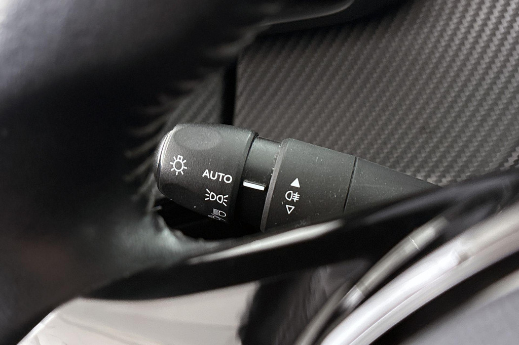 Peugeot 2008 (K052KJ) met abonnement