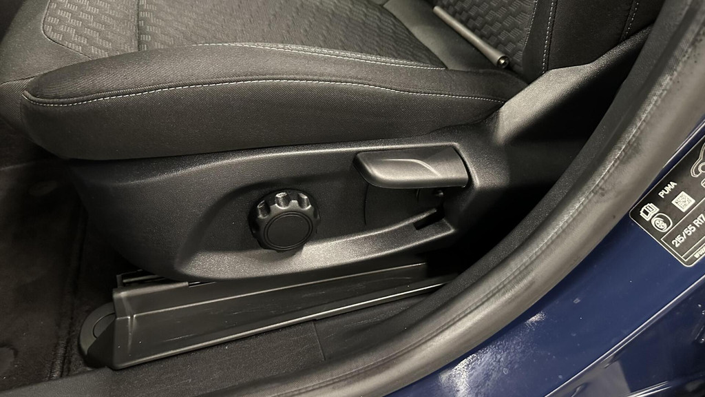 Ford Puma (K823RH) met abonnement