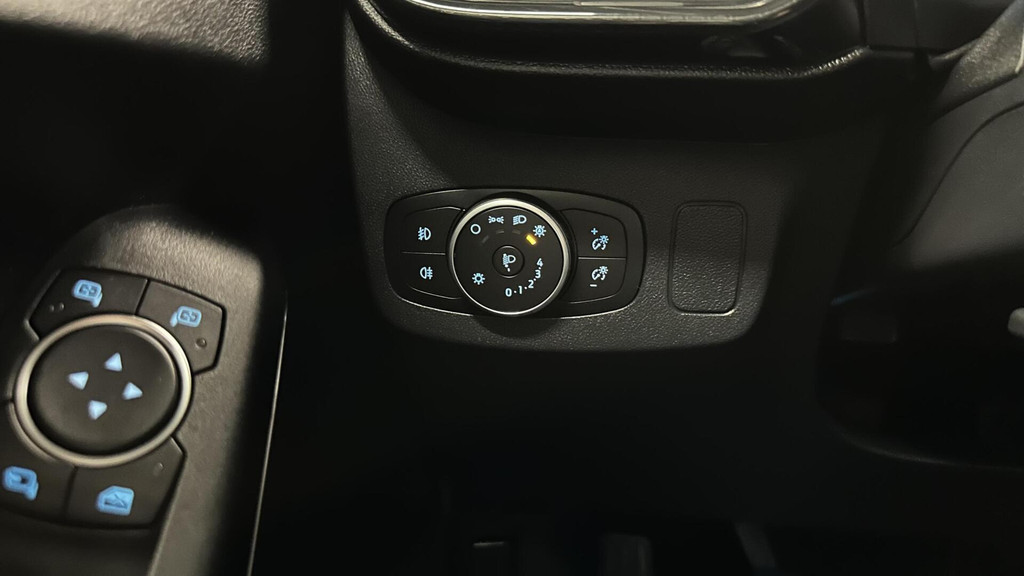 Ford Puma (K823RH) met abonnement