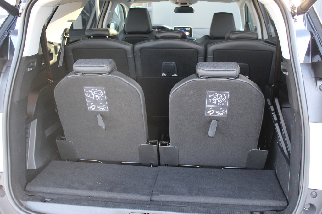 Peugeot 5008 (J443TX) met abonnement