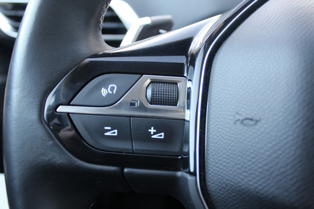 Peugeot 5008 (J443TX) met abonnement