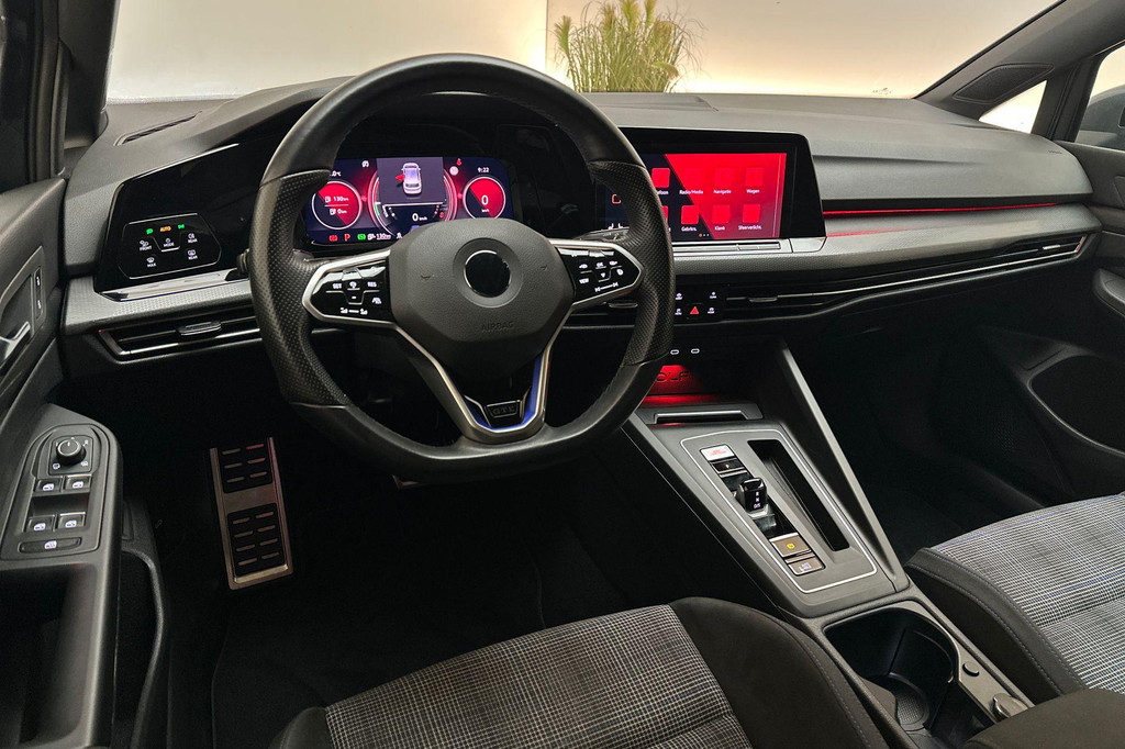 Volkswagen Golf GTE (JZK30J) met abonnement