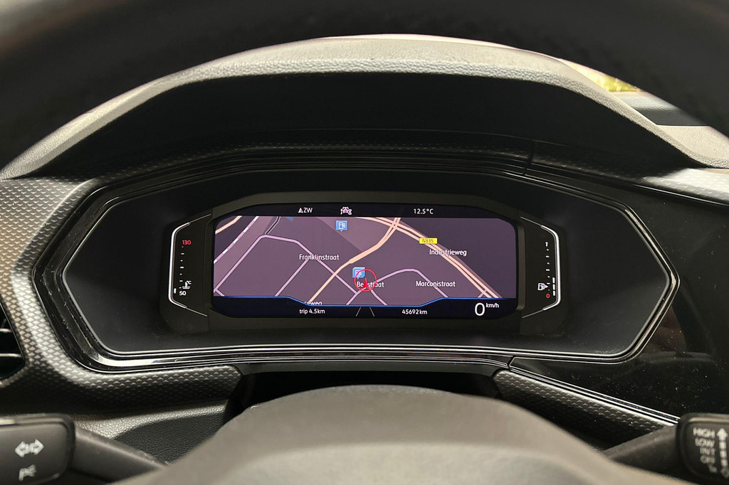 Volkswagen T-Cross (J772NS) met abonnement