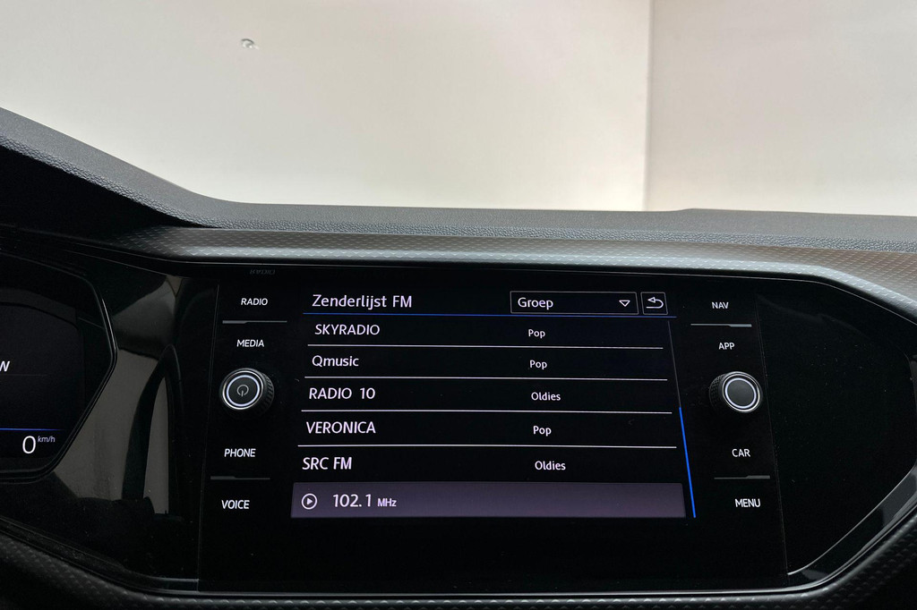 Volkswagen T-Cross (J772NS) met abonnement