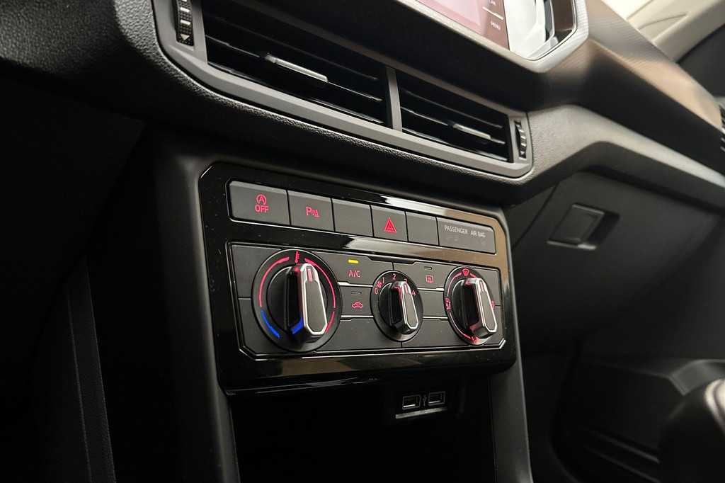 Volkswagen T-Cross (J772NS) met abonnement