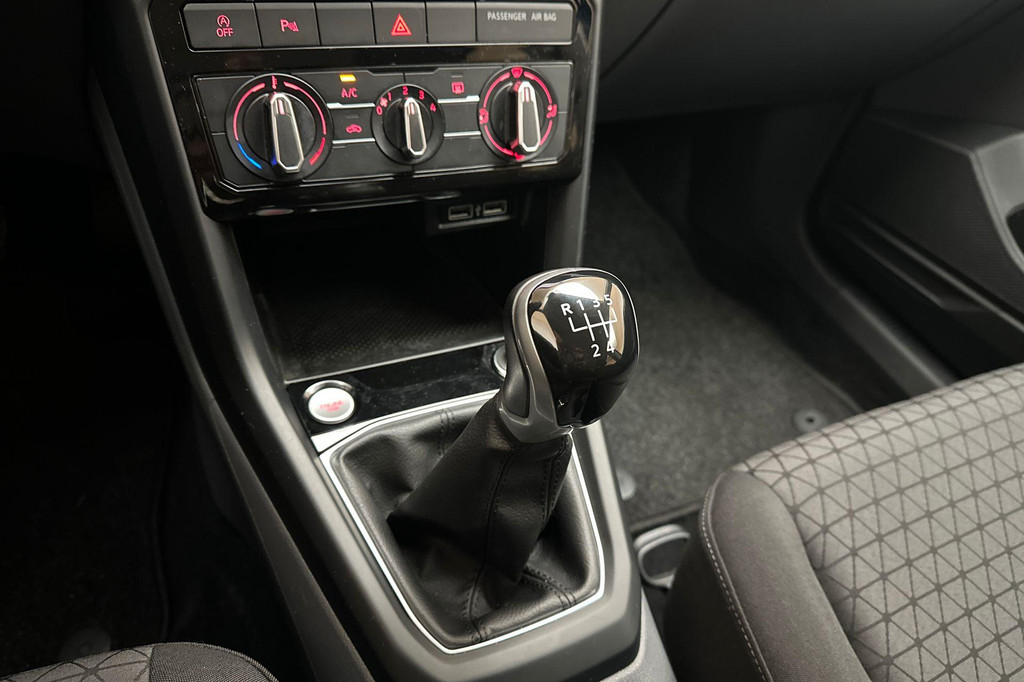 Volkswagen T-Cross (J772NS) met abonnement