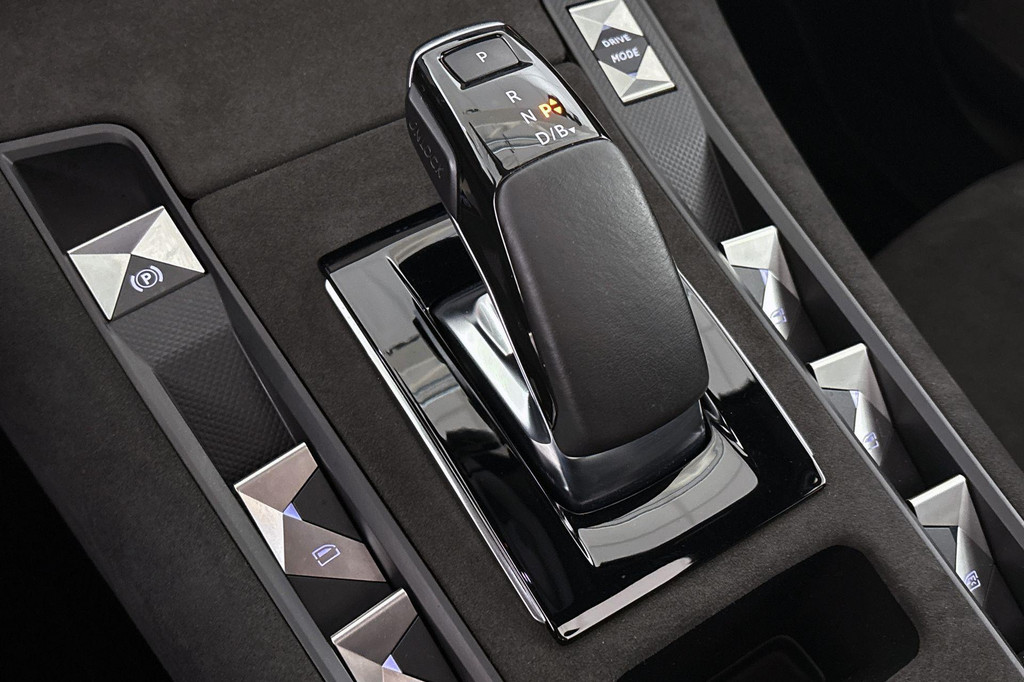 DS 7 Crossback (JZH08D) met abonnement