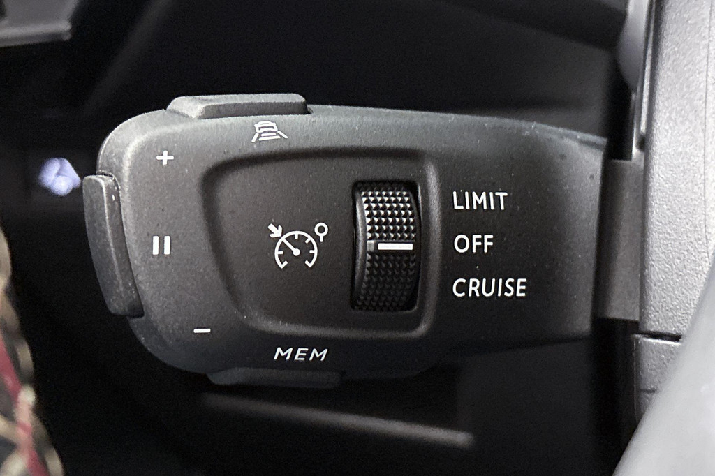 DS 7 Crossback (JZH08D) met abonnement