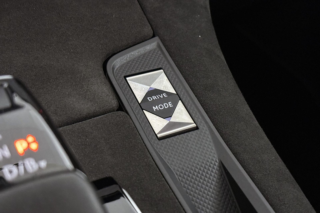 DS 7 Crossback (JZH08D) met abonnement