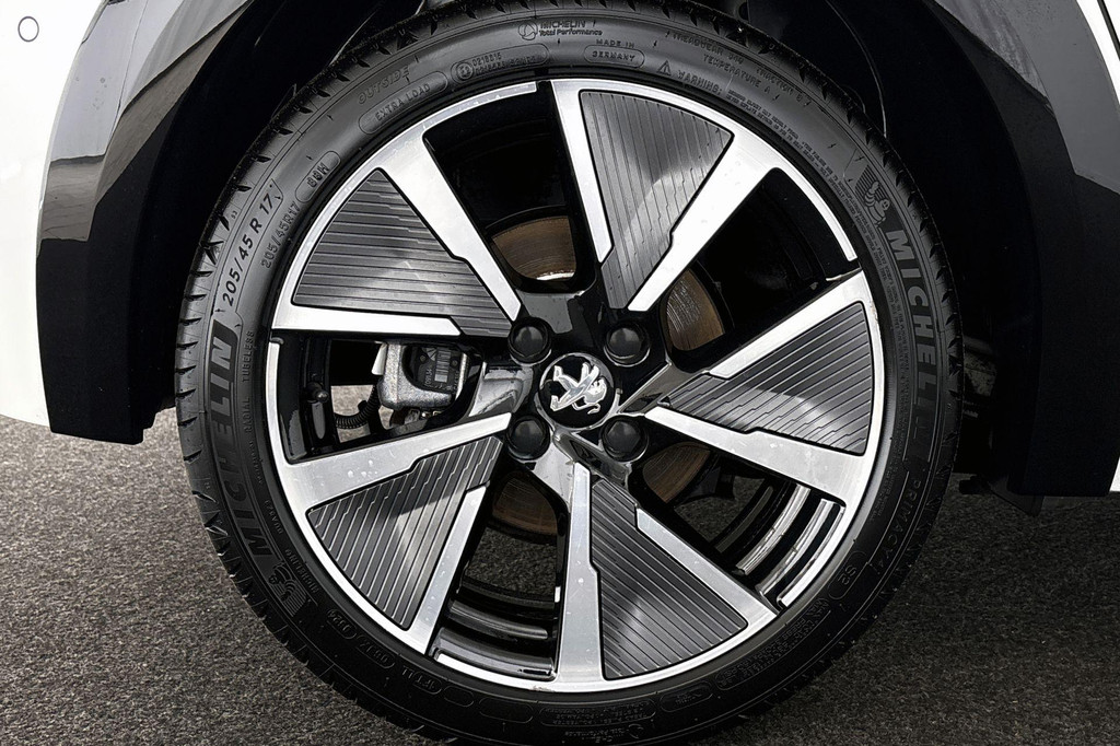 Peugeot e-208 (S631NT) met abonnement