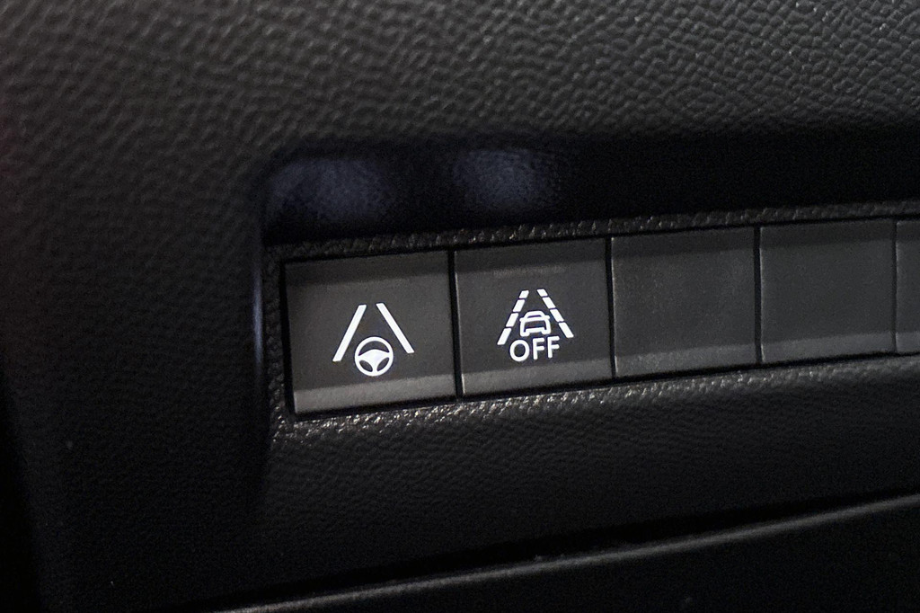 Peugeot e-208 (S631NT) met abonnement