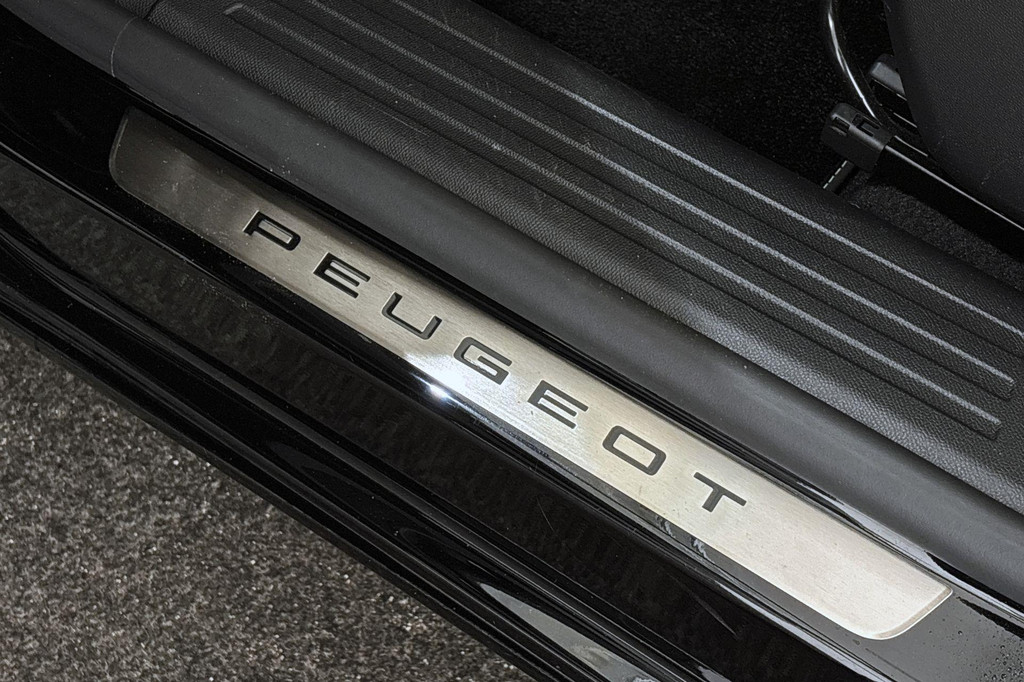 Peugeot 2008 (Z519NT) met abonnement