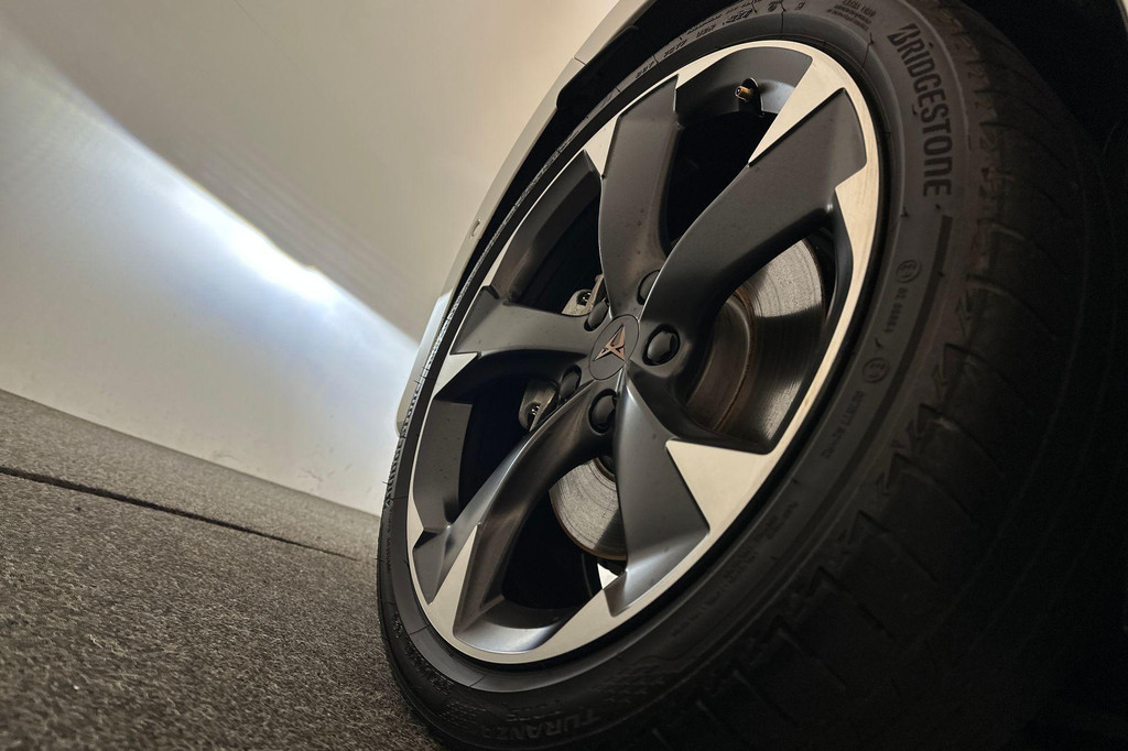 CUPRA Leon Sportstourer (JZG35N) met abonnement