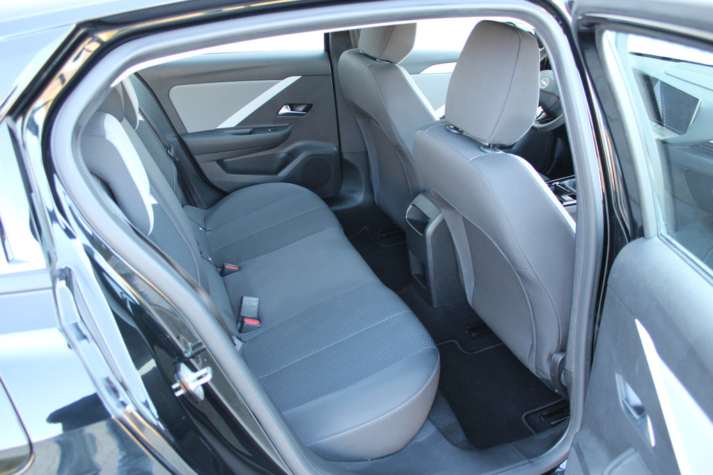 Opel Astra (S362KS) met abonnement