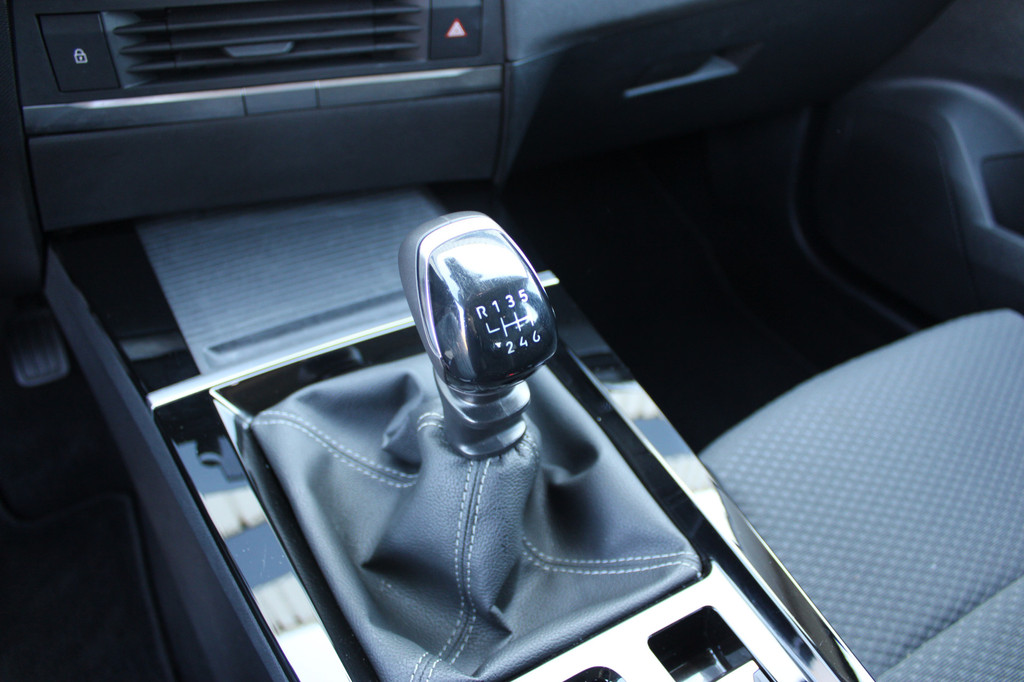 Opel Astra (S362KS) met abonnement