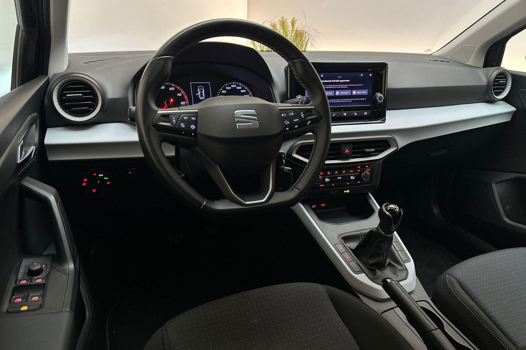 Seat Arona (N828NG) met abonnement