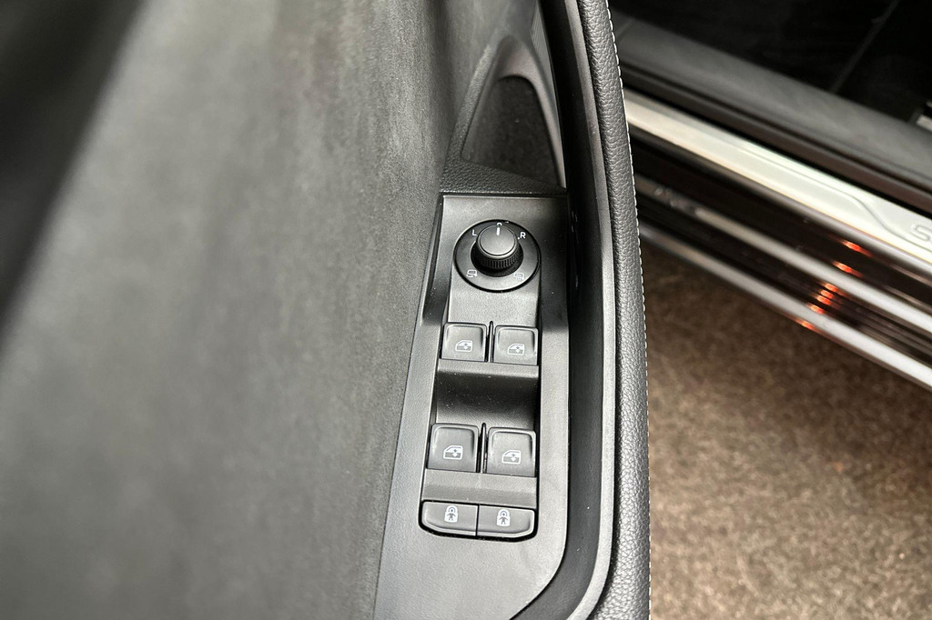 ŠKODA Superb (Z681JB) met abonnement