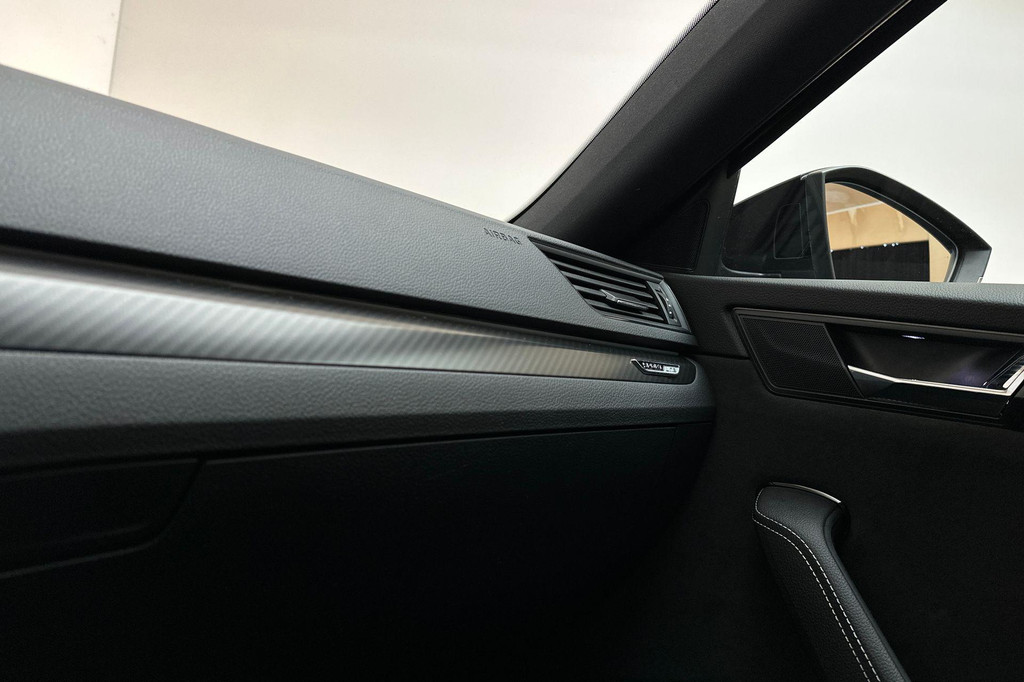 ŠKODA Superb (Z681JB) met abonnement