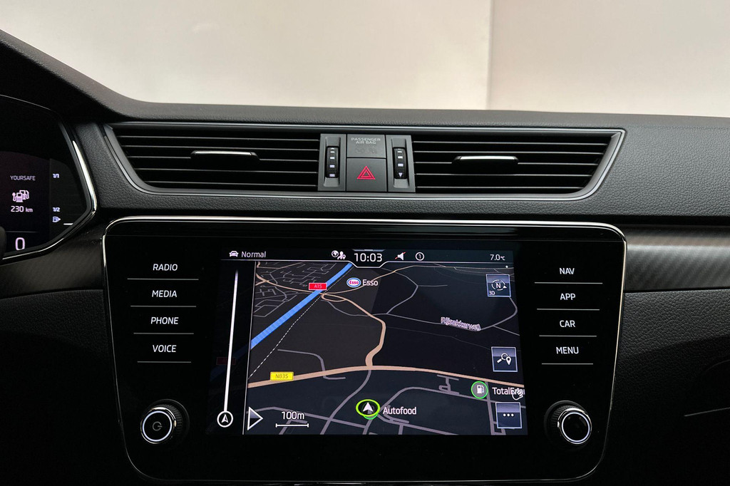 ŠKODA Superb (Z681JB) met abonnement