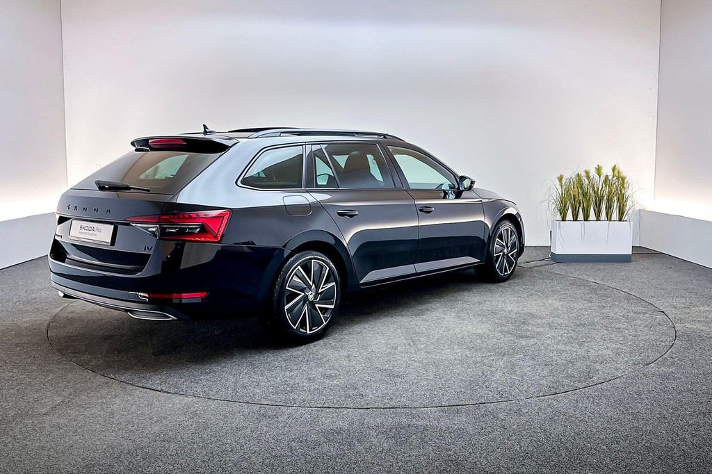ŠKODA Superb (Z681JB) met abonnement
