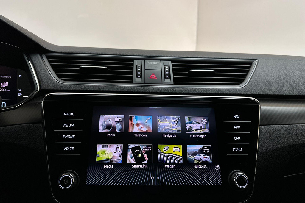 ŠKODA Superb (Z681JB) met abonnement