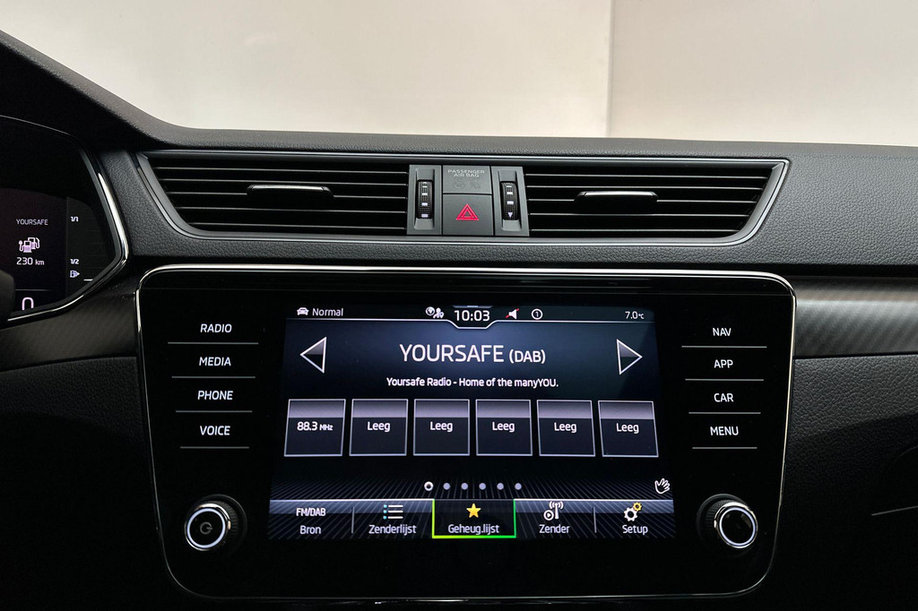 ŠKODA Superb (Z681JB) met abonnement