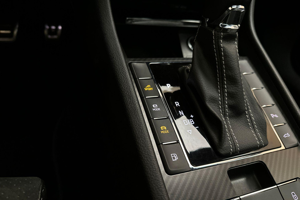 ŠKODA Superb (Z681JB) met abonnement