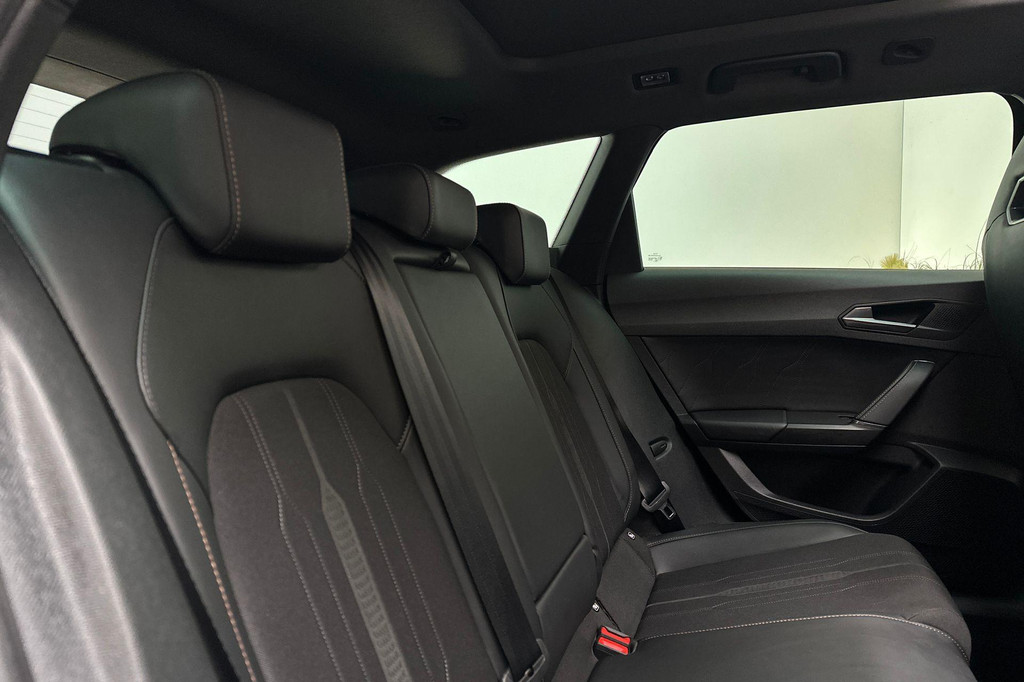 CUPRA Leon Sportstourer (JZK64K) met abonnement