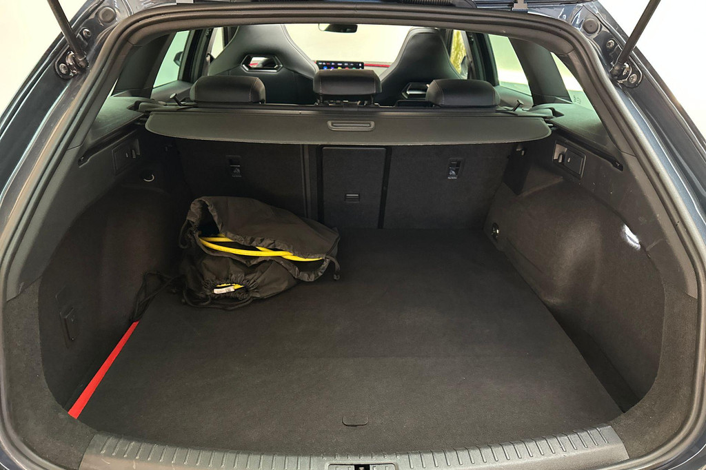 CUPRA Leon Sportstourer (JZK64K) met abonnement