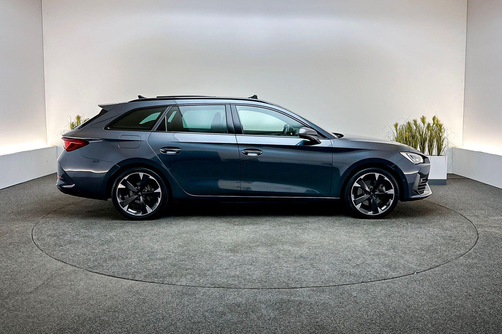 CUPRA Leon Sportstourer (JZK64K) met abonnement