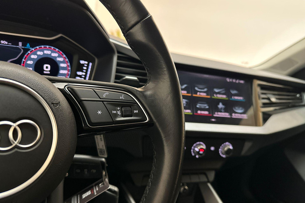 Audi A1 (R974DX) met abonnement