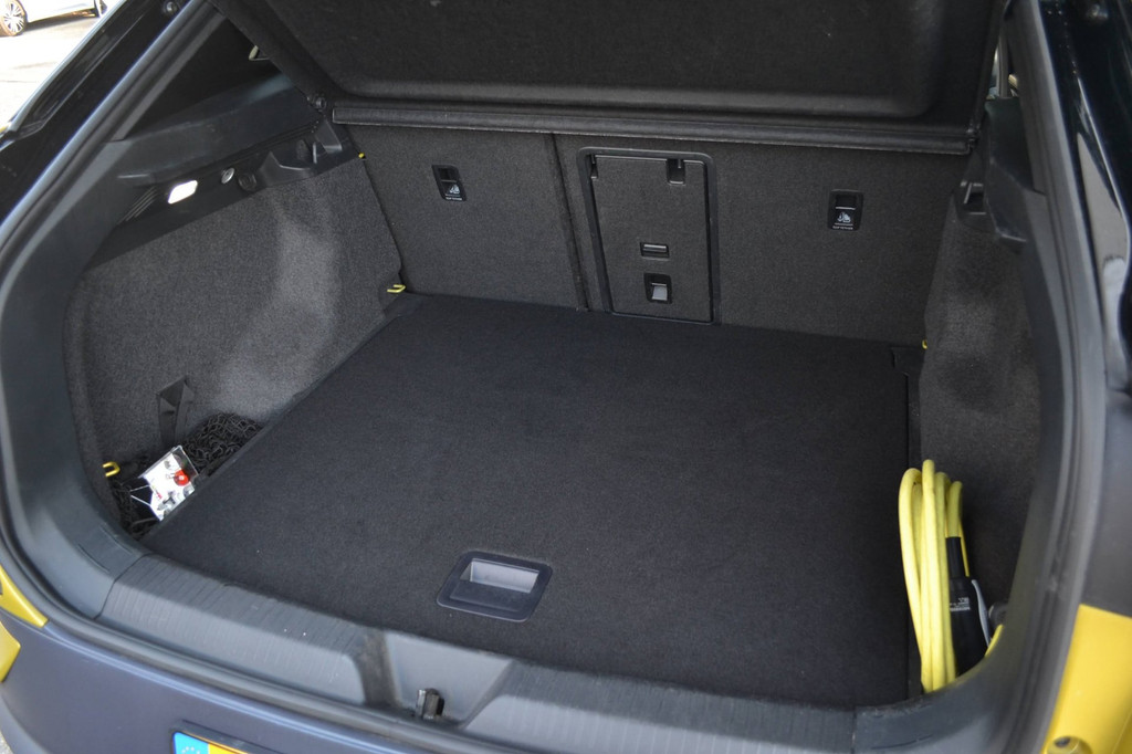 Volkswagen ID.4 (K995KB) met abonnement