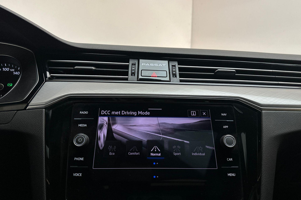 Volkswagen Passat (JZL90X) met abonnement