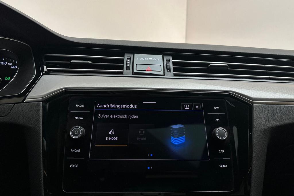 Volkswagen Passat (JZL90X) met abonnement