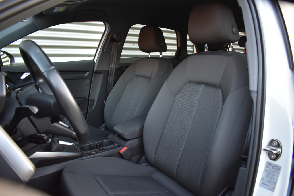 Audi A3 (N449RJ) met abonnement