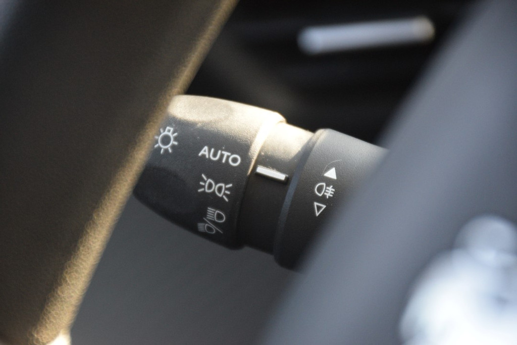 Peugeot 208 (K131LZ) met abonnement