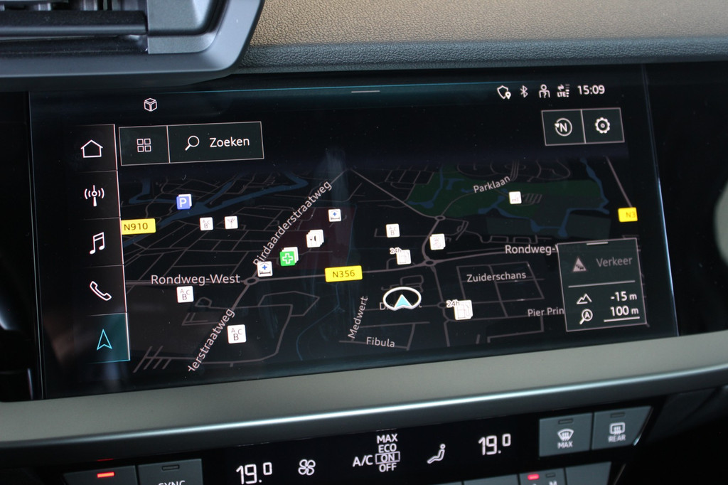 Audi A3 (R087ZG) met abonnement